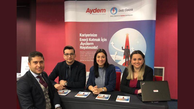  A Meet-up with Students at the İzmir University of Economics Career Days Event 