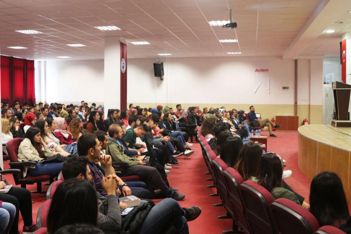  At the Science, Culture and Career Programs organized by Pamukkale University’s (PAU) Vocational School of Higher Education in Acıpayam, we provided information on our call center activities and career opportunities. 